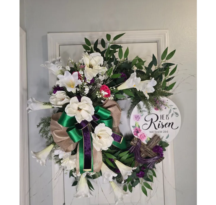 Aura and Ivy Decor