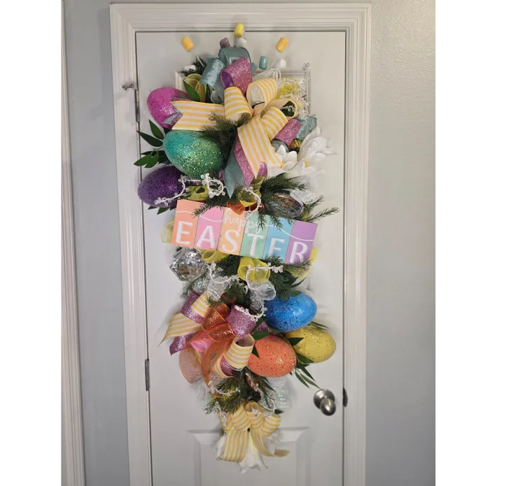 Aura and Ivy Decor